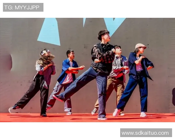 街舞文化探秘：深入解析北京街舞队的节奏与风格演变